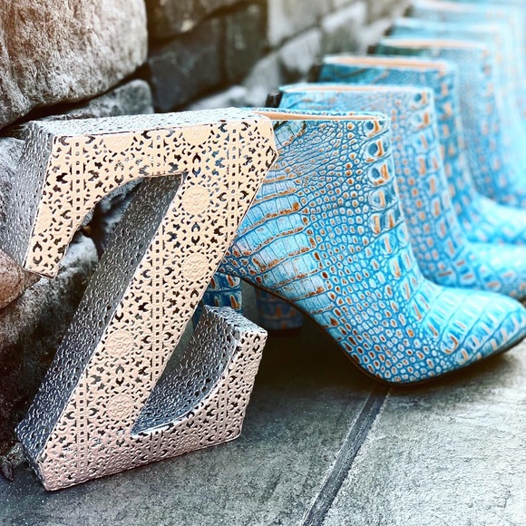 Zeyznai original BRAND NEW, leather booties. - Picture 4 of 4